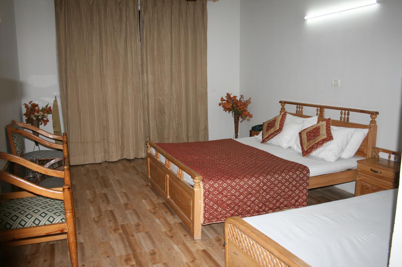 Pine Top Hotels Naran Exterior photo